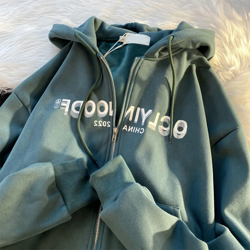 DAYIFUN Hooded Sweatshirt Letter Print Zipper Korean Fashion Hip Hop Style Wool Liner High Street Loose Warm Hoodies Chic Coat
DAYIFUN Hooded Sweatshirt Letter Print Zipper Korean Fashion Hip Hop Style Wool Liner High Street Loose Warm Hoodies Chic Coat