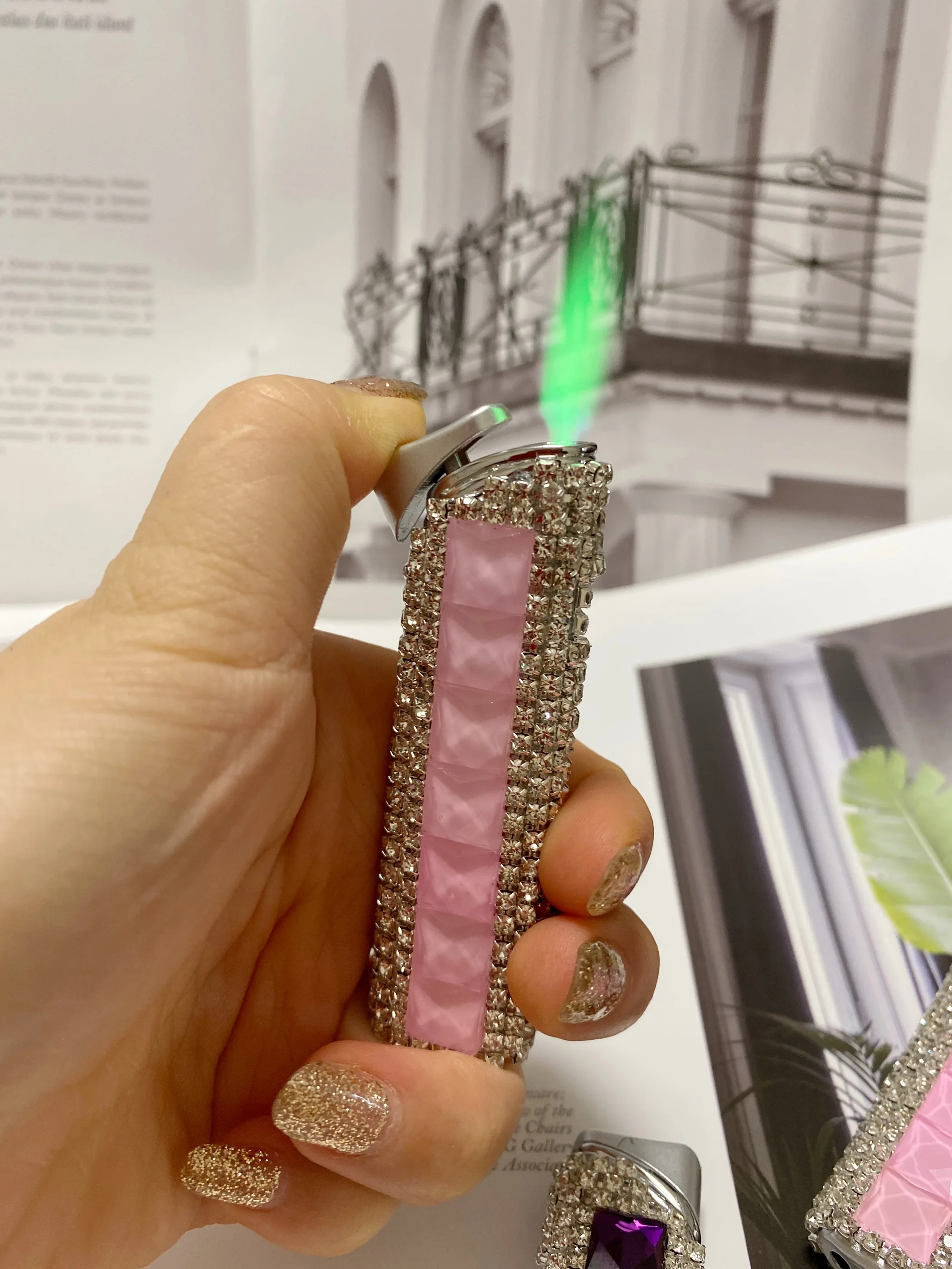 New Butane Windproof Diamond Lighter High-End Ladies Blue Flame Cigarette Lighter Cigarette Lighter Accessories Small Gifts
New Butane Windproof Diamond Lighter High-End Ladies Blue Flame Cigarette Lighter Cigarette Lighter Accessories Small Gifts