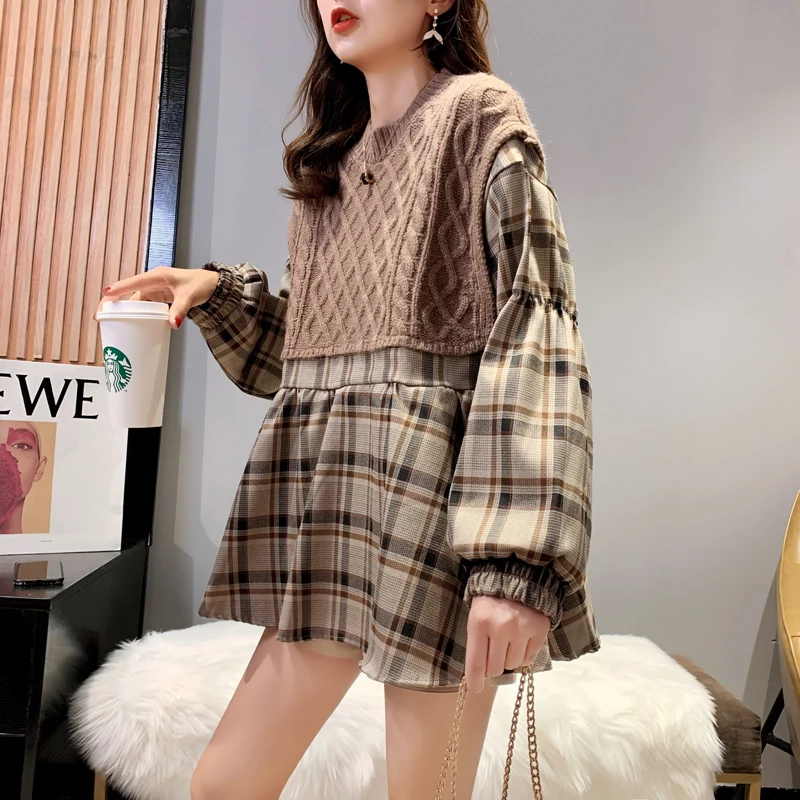 Woman Shirts Long Puff Sleeve O-Neck Plaid Blouses+Solid Vintage Autumn Or Spring Patchwork Korean Women Knitted Sweaters
Woman Shirts Long Puff Sleeve O-Neck Plaid Blouses+Solid Vintage Autumn Or Spring Patchwork Korean Women Knitted Sweaters