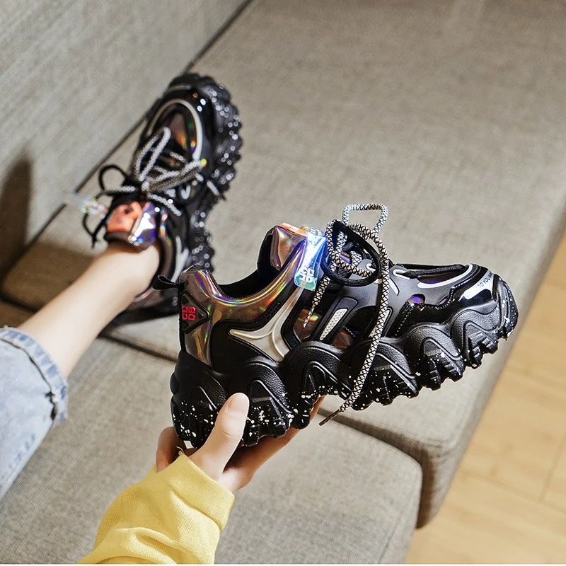 2021 Designers Chunky Sneakers INS Fashion Women Platform Casual Shoes Brand Woman Sports Sneakers Trainers Women Old Dad Shoes
2021 Designers Chunky Sneakers INS Fashion Women Platform Casual Shoes Brand Woman Sports Sneakers Trainers Women Old Dad Shoes