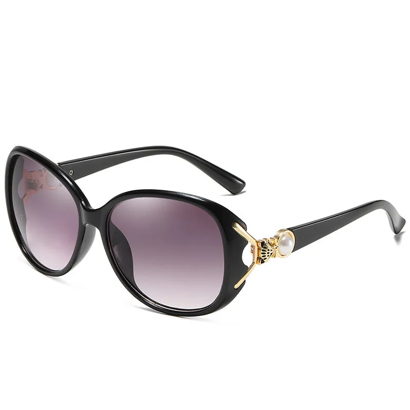 2023 Fashion Tea Gradient Sunglasses Women Ocean Metal Pearl Fox Head Lens Metal Curved Temples Sun Glasses Female UV400
2023 Fashion Tea Gradient Sunglasses Women Ocean Metal Pearl Fox Head Lens Metal Curved Temples Sun Glasses Female UV400
