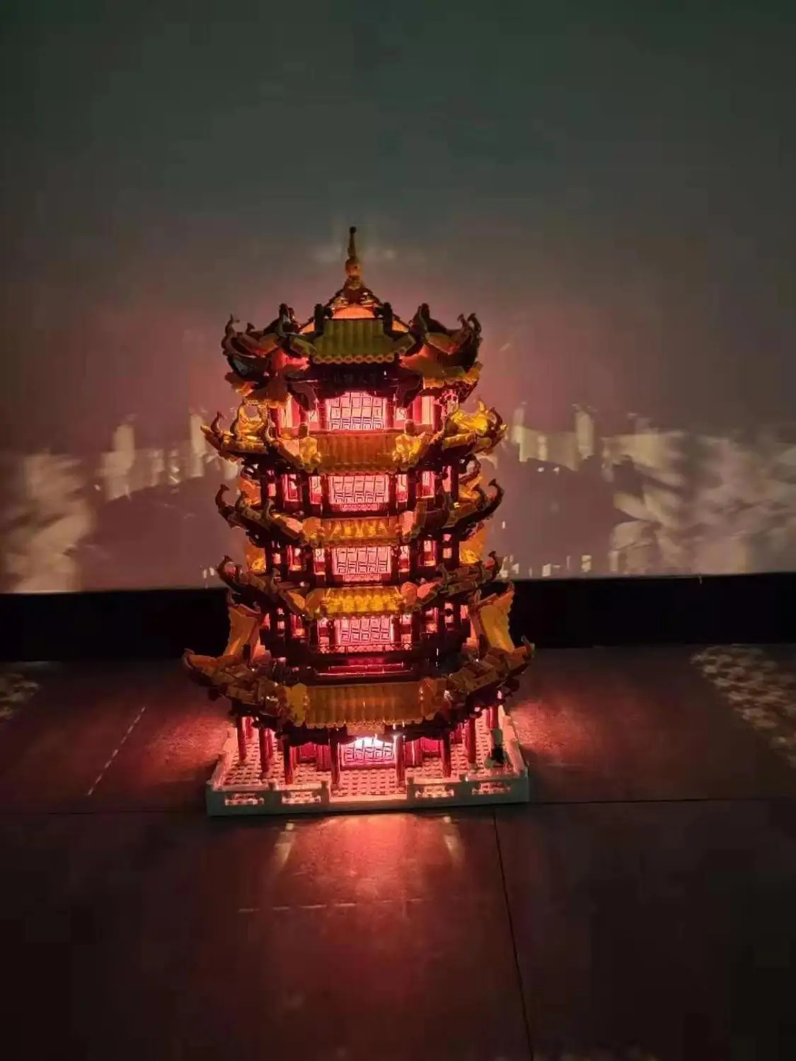 MOC Creative Building Blocks Bricks 6794pcs Chinese Architecture Blocks Yellow Crane Tower Bricks with LED Light
MOC Creative Building Blocks Bricks 6794pcs Chinese Architecture Blocks Yellow Crane Tower Bricks with LED Light