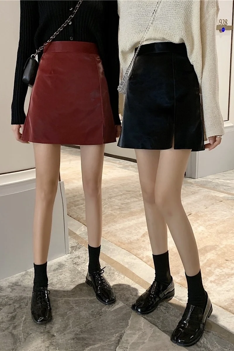 2021 spring and autumn new high-waist PU leather skirt temperament short skirt is thin and all-match A-line bag hip skirt
2021 spring and autumn new high-waist PU leather skirt temperament short skirt is thin and all-match A-line bag hip skirt