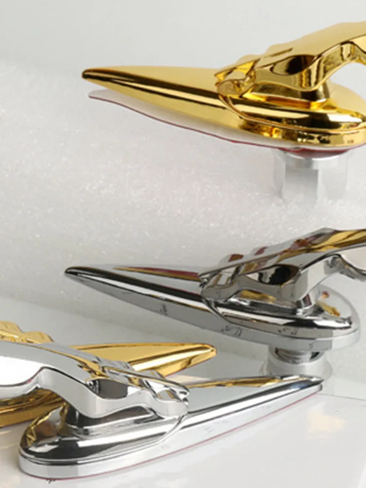 Suitable for Jaguar head cover stand standard XJ XF F-TYPE modified zinc alloy metal stand standard
Suitable for Jaguar head cover stand standard XJ XF F-TYPE modified zinc alloy metal stand standard