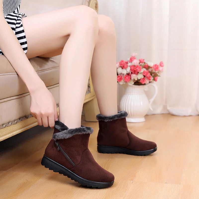 2021 Winter Ankle Snow Boots Women Fashion Short Fur Plush Flat With Boots Ladies Warm Non-Slip Plus Size Zip Suede Botas Mujer
2021 Winter Ankle Snow Boots Women Fashion Short Fur Plush Flat With Boots Ladies Warm Non-Slip Plus Size Zip Suede Botas Mujer