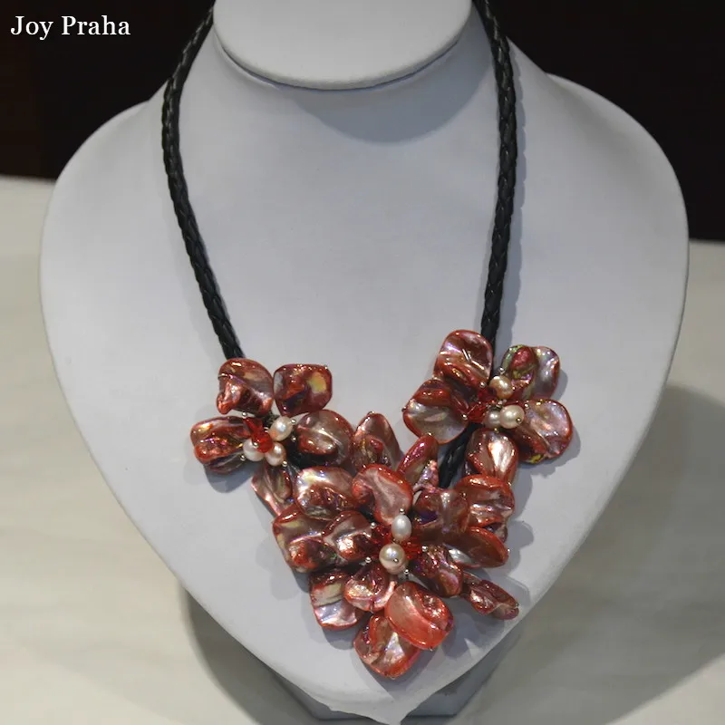 Natural pearl red shell women necklace / Handmade sweater chain clavicle chain / wholesale dropshipping 
Natural pearl red shell women necklace / Handmade sweater chain clavicle chain / wholesale dropshipping