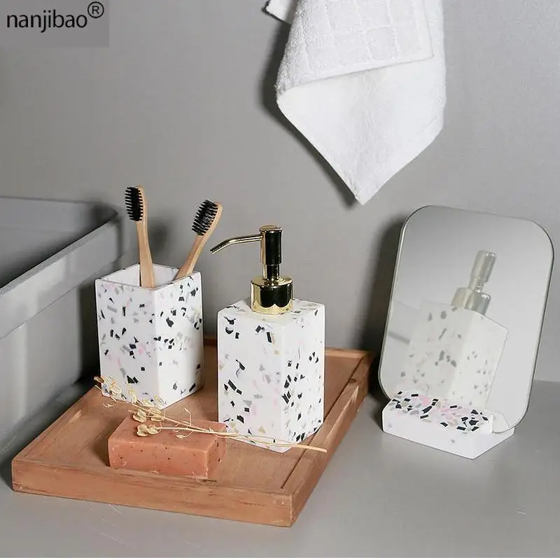 Nanjibao Home Creative Terrazzo Lotion Bottle Water Cup Makeup Mirror Toilet Brush Four-Piece Set Bathroom Accessories Set
Nanjibao Home Creative Terrazzo Lotion Bottle Water Cup Makeup Mirror Toilet Brush Four-Piece Set Bathroom Accessories Set