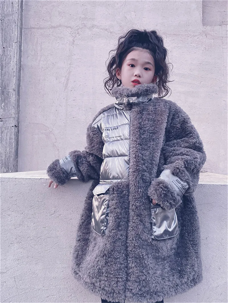 Girls 2021 autumn/winter thick fur coat faux fur coat new plush mid-length to keep warm
Girls 2021 autumn/winter thick fur coat faux fur coat new plush mid-length to keep warm