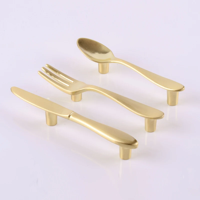 Creative Knife Spoon Fork Design Kitchen Cabinet Pull Handles Desk Drawer Hardware Knobs Door Knob Pulls Handles for Furniture
Creative Knife Spoon Fork Design Kitchen Cabinet Pull Handles Desk Drawer Hardware Knobs Door Knob Pulls Handles for Furniture
