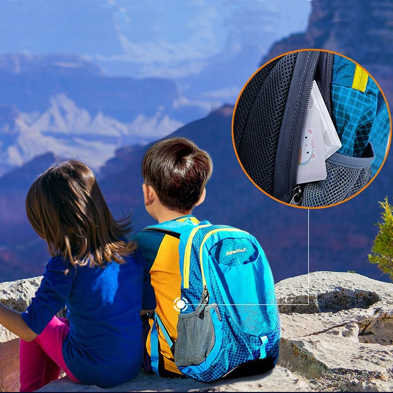 Hewolf Outdoor Shoulders Backpack Schoolbag Middle School Student Backpacks Super light Children's travel Bags
Hewolf Outdoor Shoulders Backpack Schoolbag Middle School Student Backpacks Super light Children's travel Bags