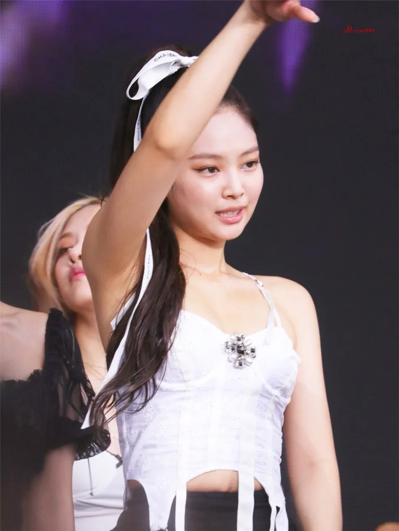 Kpop IU Seo Yea Ji White Irregular Lace Camisole Sexy Women Tank Top Fashion Ladies Sleeveless Strapless Slim Crop Top Camisole
Kpop IU Seo Yea Ji White Irregular Lace Camisole Sexy Women Tank Top Fashion Ladies Sleeveless Strapless Slim Crop Top Camisole