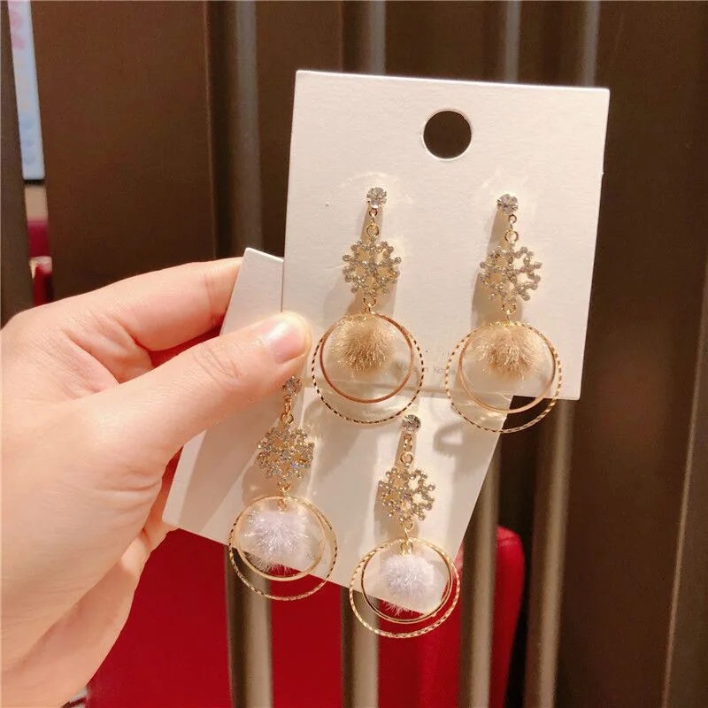 2020 New Trendy Women's Earrings Snowflake Slice Drop Earrings For Women Accessories Bride's Wedding Jewelry Party Wholesale
2020 New Trendy Women's Earrings Snowflake Slice Drop Earrings For Women Accessories Bride's Wedding Jewelry Party Wholesale