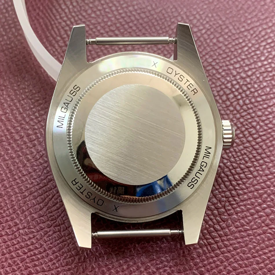 Watch case 39mm sapphire stainless steel accessory box suitable for assembling original 3135 movement modification
Watch case 39mm sapphire stainless steel accessory box suitable for assembling original 3135 movement modification