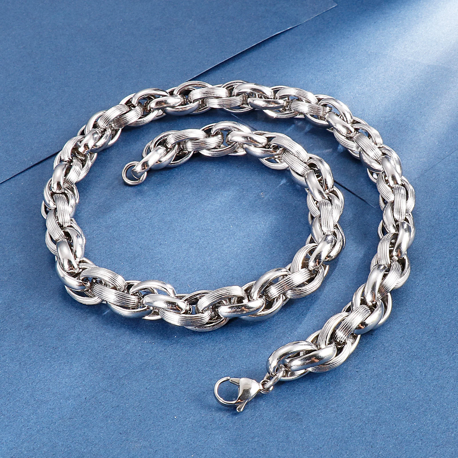 

11mm Stainless Steel Men Necklace Oval Rope Twisted Link Chain Never Fade Men Gift Heavy Link Chain Hip Hop Fashion Jewelry