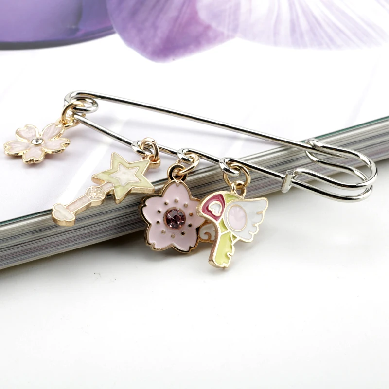 Japan Anime Cute Card Captor Cardcaptor Sakura Magic Wand Angel Wing Bird Sakura Pendant Lapel PIns Brooches For Women Girls
Japan Anime Cute Card Captor Cardcaptor Sakura Magic Wand Angel Wing Bird Sakura Pendant Lapel PIns Brooches For Women Girls