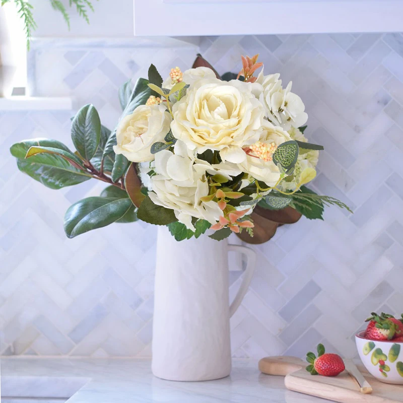 6 Heads/ Bunch Silk Artificial Roses Wedding Artificial Flower Decoration Garland Home Decor Room Party Fake Flowers Ornaments 
6 Heads/ Bunch Silk Artificial Roses Wedding Artificial Flower Decoration Garland Home Decor Room Party Fake Flowers Ornaments