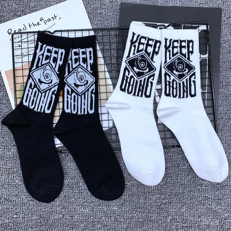 Korean college style alphabet socks black and white solid color men's socks street skateboard personality cotton socks
Korean college style alphabet socks black and white solid color men's socks street skateboard personality cotton socks
