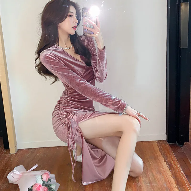 Real shot 2021 new autumn and winter sexy gold velvet drawstring split long-sleeved solid color slim dress
Real shot 2021 new autumn and winter sexy gold velvet drawstring split long-sleeved solid color slim dress