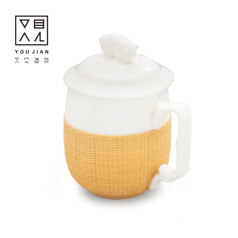 Bamboo silk button porcelain tea cup ceramic Kung Fu tea set meeting cup personal cup white porcelain office cup with cover
Bamboo silk button porcelain tea cup ceramic Kung Fu tea set meeting cup personal cup white porcelain office cup with cover