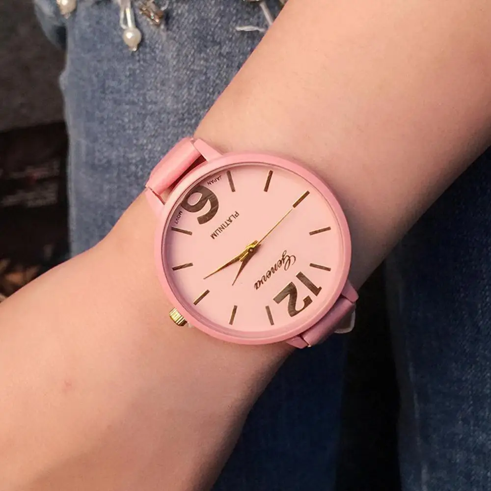 Women Casual Wrist Watches Ladies Checkers Faux Leather Analog Watch Female Clocks Women's Quartz Watch Relogio
Women Casual Wrist Watches Ladies Checkers Faux Leather Analog Watch Female Clocks Women's Quartz Watch Relogio