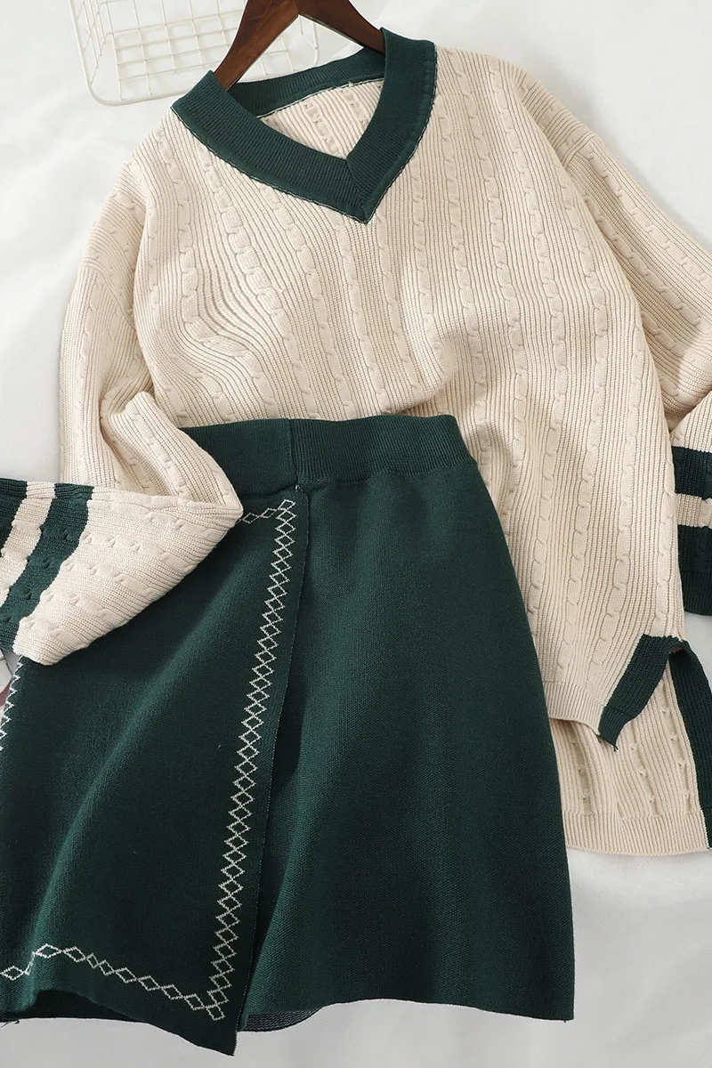 2021 autumn and winter new product V-neck color matching irregular split knit sweater bag hip skirt two-piece suit
2021 autumn and winter new product V-neck color matching irregular split knit sweater bag hip skirt two-piece suit