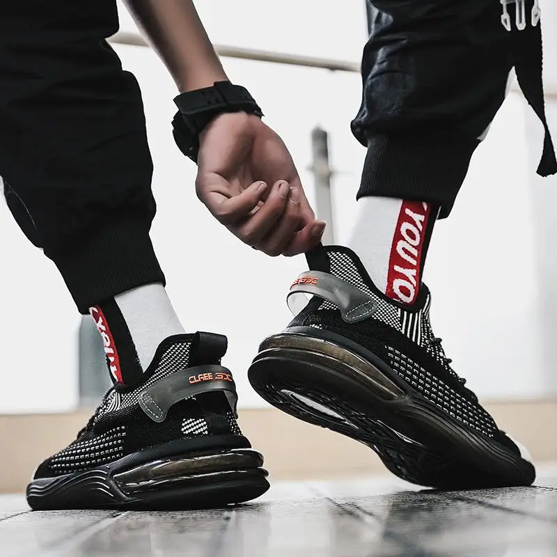 Summer Men's Running Shoes Explosive Ultralight Cross-border Sports Shoes Tide Shoes Men's Shoes Breathable Cushioning Sneakers
Summer Men's Running Shoes Explosive Ultralight Cross-border Sports Shoes Tide Shoes Men's Shoes Breathable Cushioning Sneakers