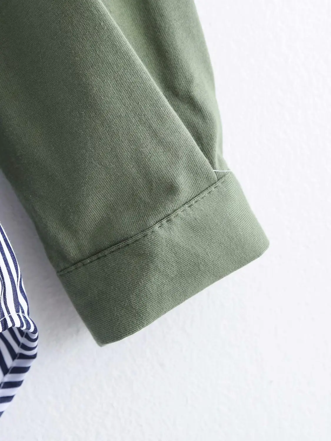New women's stripe patchwork draped shirt 2020 women's fashionable elegant casual coat beautiful girls' street clothes
New women's stripe patchwork draped shirt 2020 women's fashionable elegant casual coat beautiful girls' street clothes