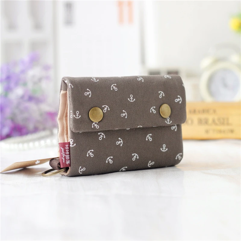 2020 Women Cotton Fabric Short Wallet for Female Large Capacity Coin Purse Card Holder Ladies Multifunction Men Purse Carteira
2020 Women Cotton Fabric Short Wallet for Female Large Capacity Coin Purse Card Holder Ladies Multifunction Men Purse Carteira