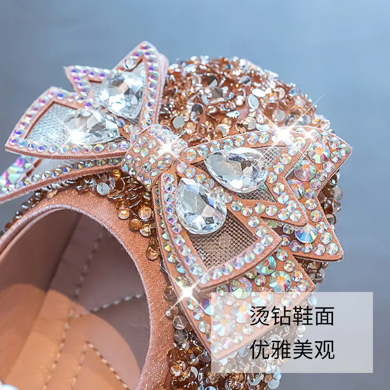 Girls shoes princess shoes shoes spring and autumn 2021 new soft bottom Korean girls shoes children's crystal shoes
Girls shoes princess shoes shoes spring and autumn 2021 new soft bottom Korean girls shoes children's crystal shoes