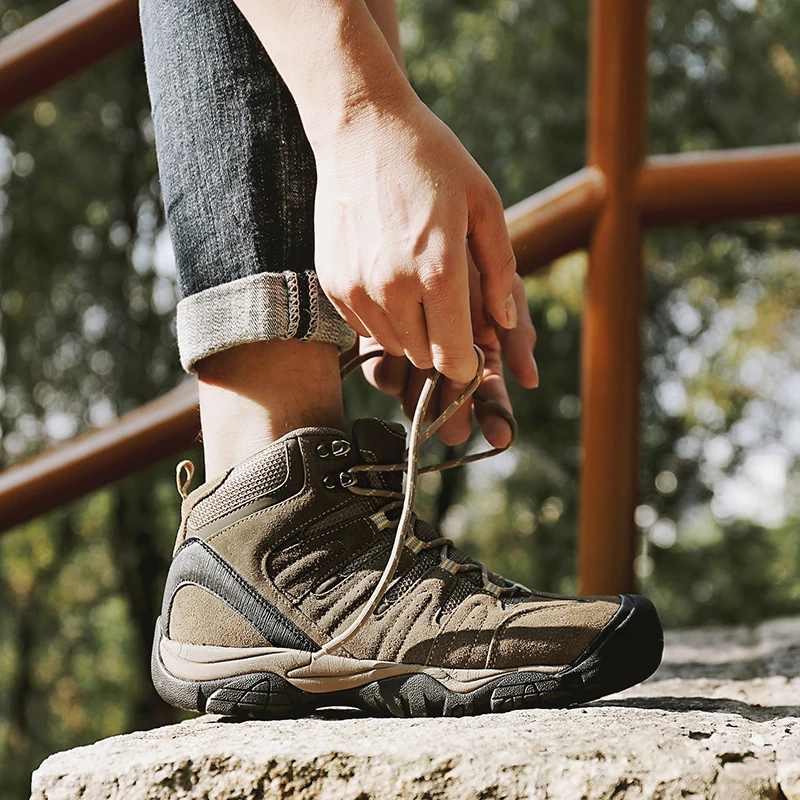 Men's large mountaineering shoes breathable and quick-drying outdoor cross-country shoes anti-skid and wear-resistant
Men's large mountaineering shoes breathable and quick-drying outdoor cross-country shoes anti-skid and wear-resistant