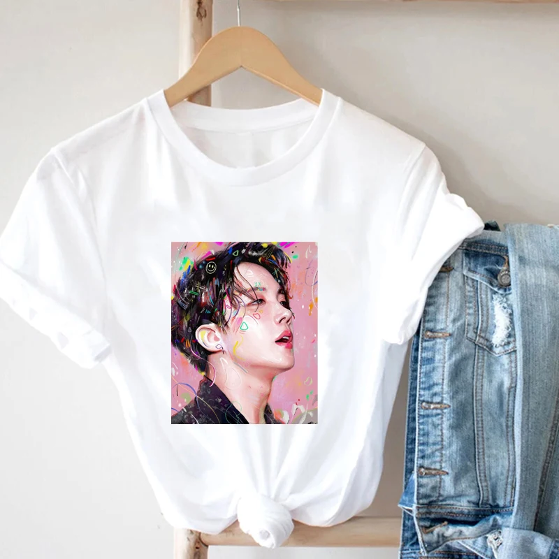 Korean Fashion Top Short Sleeve Cartoon Anime TShirts Kawaii Friends Summer Clothes For Women's T-Shirt Print Kpop Star T Shirt
Korean Fashion Top Short Sleeve Cartoon Anime TShirts Kawaii Friends Summer Clothes For Women's T-Shirt Print Kpop Star T Shirt