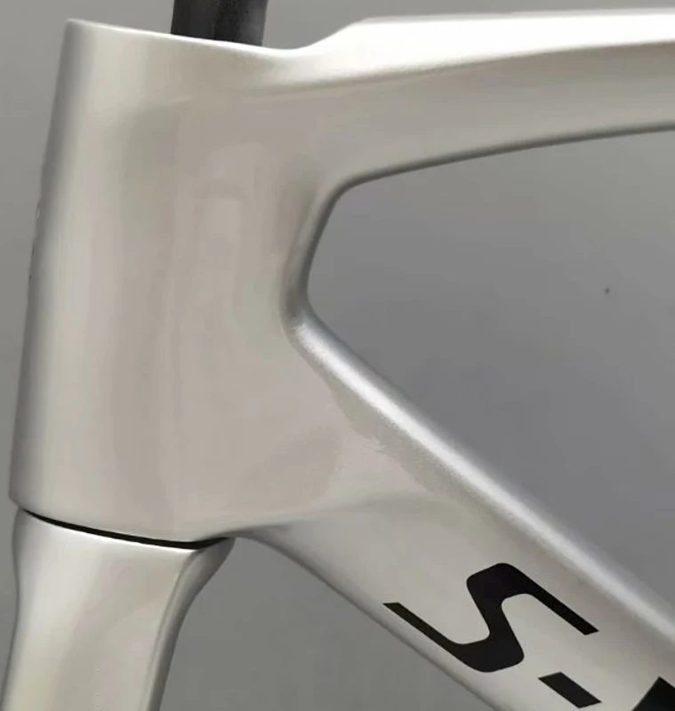Venge Frame New Listing works 1: 1 mold Venge carbon road frame in color rim brake or disc brake version road bike carbon frame
Venge Frame New Listing works 1: 1 mold Venge carbon road frame in color rim brake or disc brake version road bike carbon frame