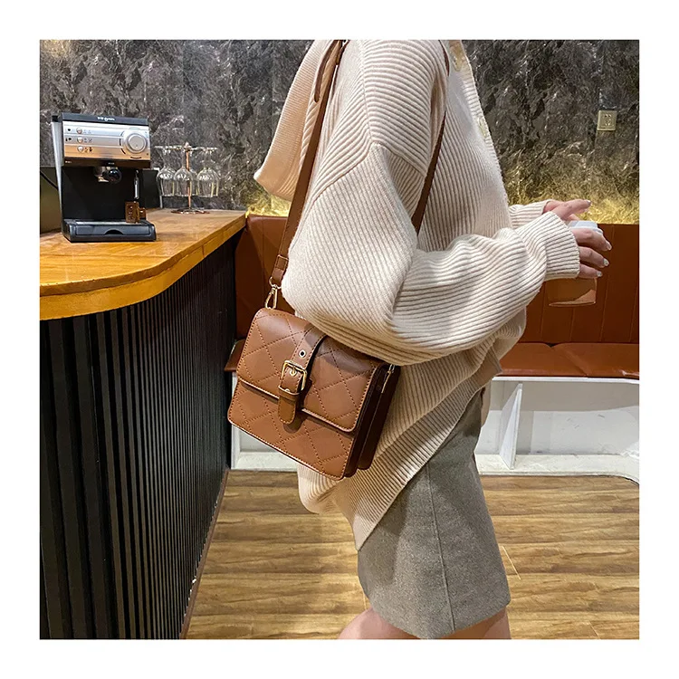 Women's bag 2020 winter new fashion versatile fashion cross-body bag small women's bag one-shoulder bag armpit bag women's bag
Women's bag 2020 winter new fashion versatile fashion cross-body bag small women's bag one-shoulder bag armpit bag women's bag