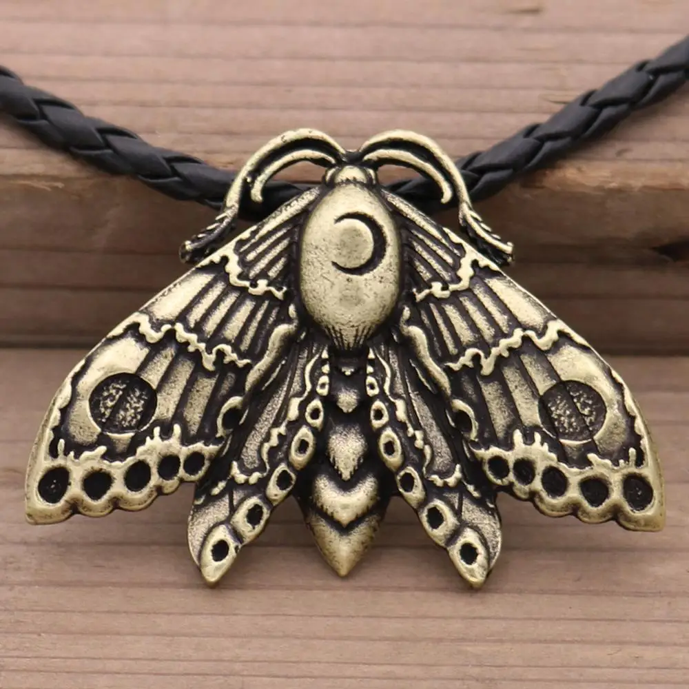 Gothic Hip hop Crescent Moon On Death Moth Jewelry Butterfly Insect Pendant Necklace Wicca Mens women Jewelry Punk Necklace
Gothic Hip hop Crescent Moon On Death Moth Jewelry Butterfly Insect Pendant Necklace Wicca Mens women Jewelry Punk Necklace