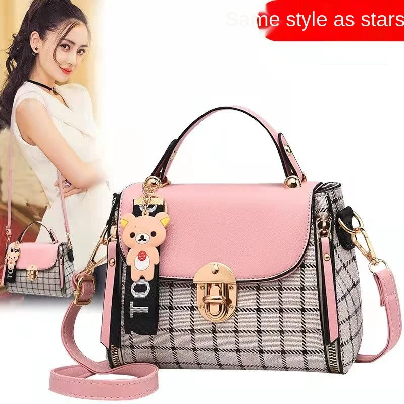 Женская сумка, Новинка весна-лето 2021, клетчатая сумка через плечо для студентов, Корейская версия The Wild, портативная маленькая квадратная су...
Женская сумка, Новинка весна-лето 2021, клетчатая сумка через плечо для студентов, Корейская версия The Wild, портативная маленькая квадратная су...