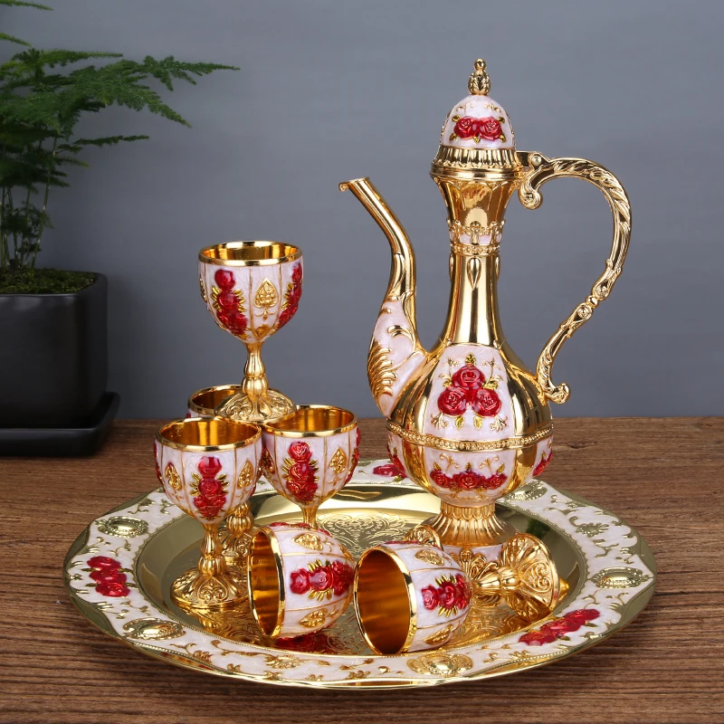 CX Home Small Liquor Glass European Metal Wine Pot Liquor Divider High-Grade Ornaments Gift
CX Home Small Liquor Glass European Metal Wine Pot Liquor Divider High-Grade Ornaments Gift