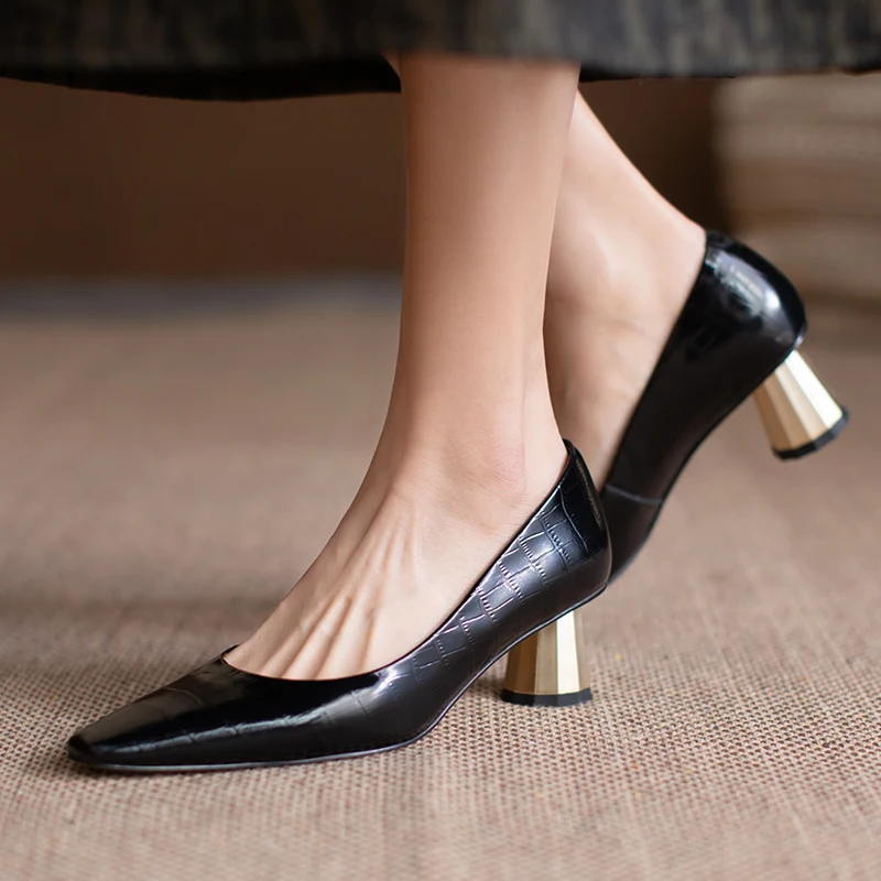 New Fashion Spring Women High Heels Pumps Pointed Toe Working Thick Heel Pumps Luxury Party Women Shoes 2021 Footwear
New Fashion Spring Women High Heels Pumps Pointed Toe Working Thick Heel Pumps Luxury Party Women Shoes 2021 Footwear