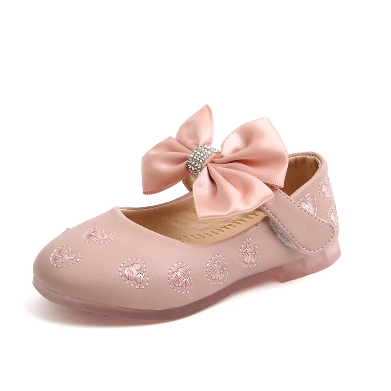 Children'S Princess Party Leather Shoes Baby Girl Shoes Fashion Rhinestone Bow Kids Flat Leather Shoes Spring 2021 1 2 3 4 5 6
Children'S Princess Party Leather Shoes Baby Girl Shoes Fashion Rhinestone Bow Kids Flat Leather Shoes Spring 2021 1 2 3 4 5 6