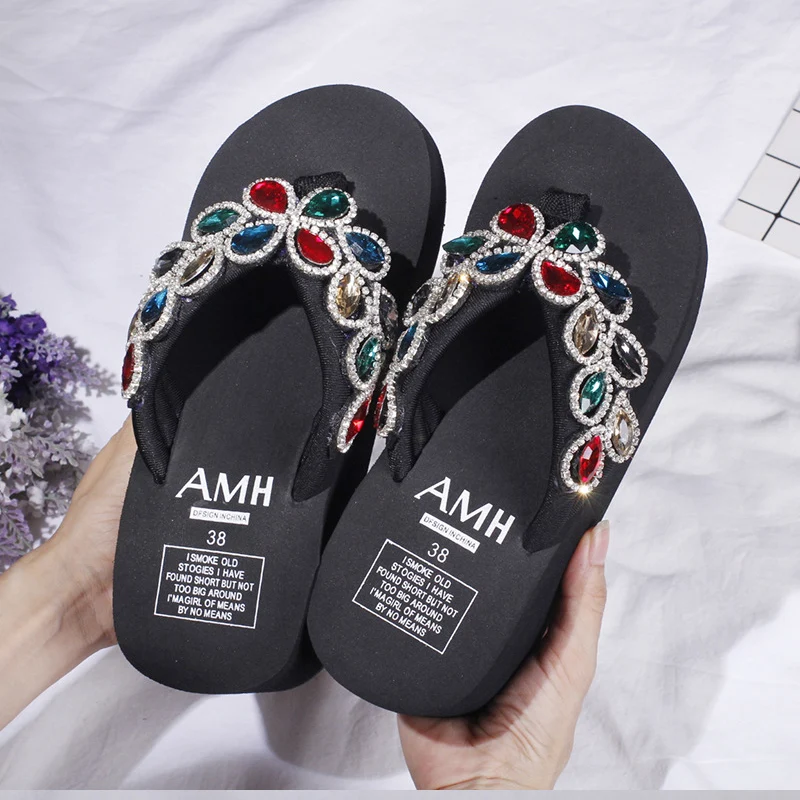 Size 34-43 Fashion Stylish Summer Beach Flip Flops Shiny Rhinestones Bohemia Sandals Women 2021 Wedges Thick Sole Shoes Footwear
Size 34-43 Fashion Stylish Summer Beach Flip Flops Shiny Rhinestones Bohemia Sandals Women 2021 Wedges Thick Sole Shoes Footwear