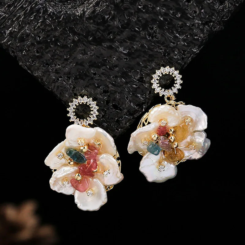 Ethnic Baroque Freshwater Pearl Flower Circle Drop Earrings Vintage Shell Zircon Colorful Stone Piercing Earrings for Women EH34 
Ethnic Baroque Freshwater Pearl Flower Circle Drop Earrings Vintage Shell Zircon Colorful Stone Piercing Earrings for Women EH34
