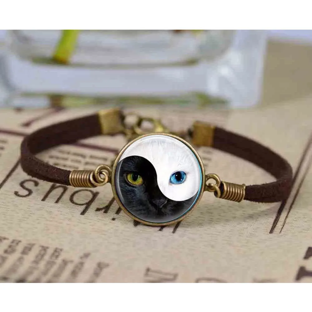 Yin Yang Style bracelet Glass Cat Picture bracelet Personalized Cat Eye steel Plated bracelet For Men Women Jewelry
Yin Yang Style bracelet Glass Cat Picture bracelet Personalized Cat Eye steel Plated bracelet For Men Women Jewelry