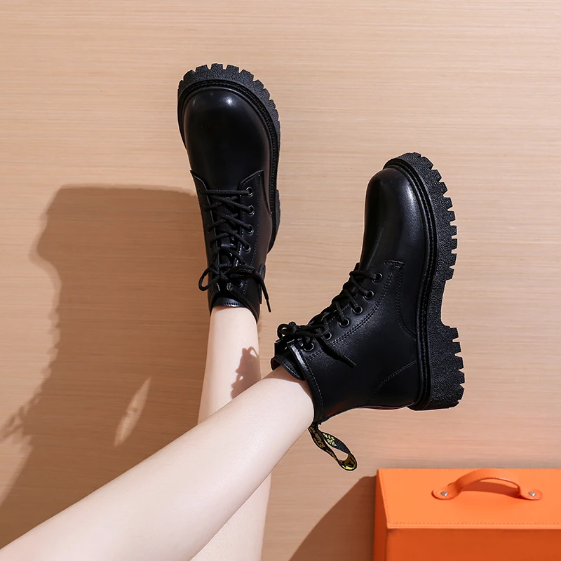 Martins Real Leather Women Ankle Boots Fashion Platform Warm Fur High Heel Winter Shoes Woman Casual Footwear Platform Shoes
Martins Real Leather Women Ankle Boots Fashion Platform Warm Fur High Heel Winter Shoes Woman Casual Footwear Platform Shoes