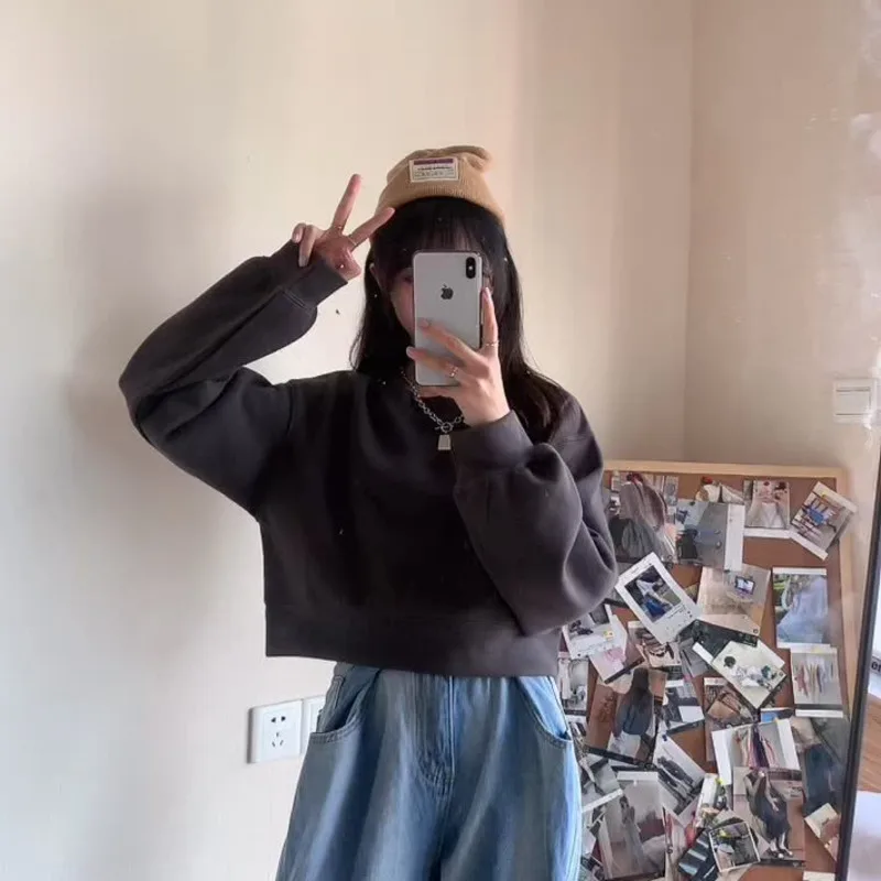 Simple Solid Color Blouse Women Loose Wild Round Neck Short Sweater Trend 2021 Spring And Autumn New Wn*
Simple Solid Color Blouse Women Loose Wild Round Neck Short Sweater Trend 2021 Spring And Autumn New Wn*