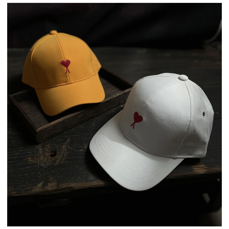 

21SS New Love Hard Top Baseball Cap Couples Hundred Take Comfortable Sun Protection Duck Tongue Hat Curved Brim Hat