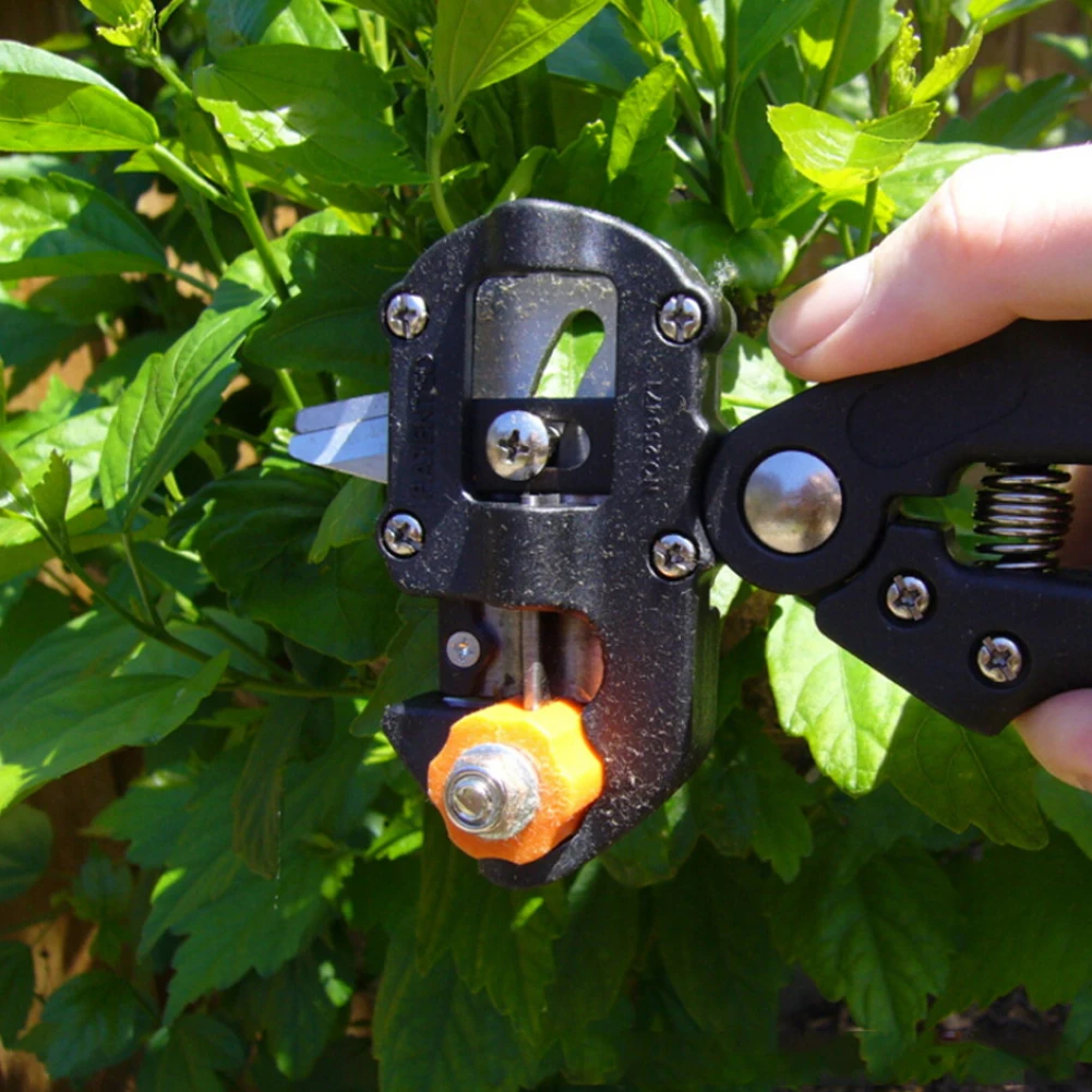 Fruit Tree Grafting Tool Multi-Function 3 Replaceable Blades Seedling Grafting Tool Pruning Grafting Machine Budding Garden Kit
Fruit Tree Grafting Tool Multi-Function 3 Replaceable Blades Seedling Grafting Tool Pruning Grafting Machine Budding Garden Kit