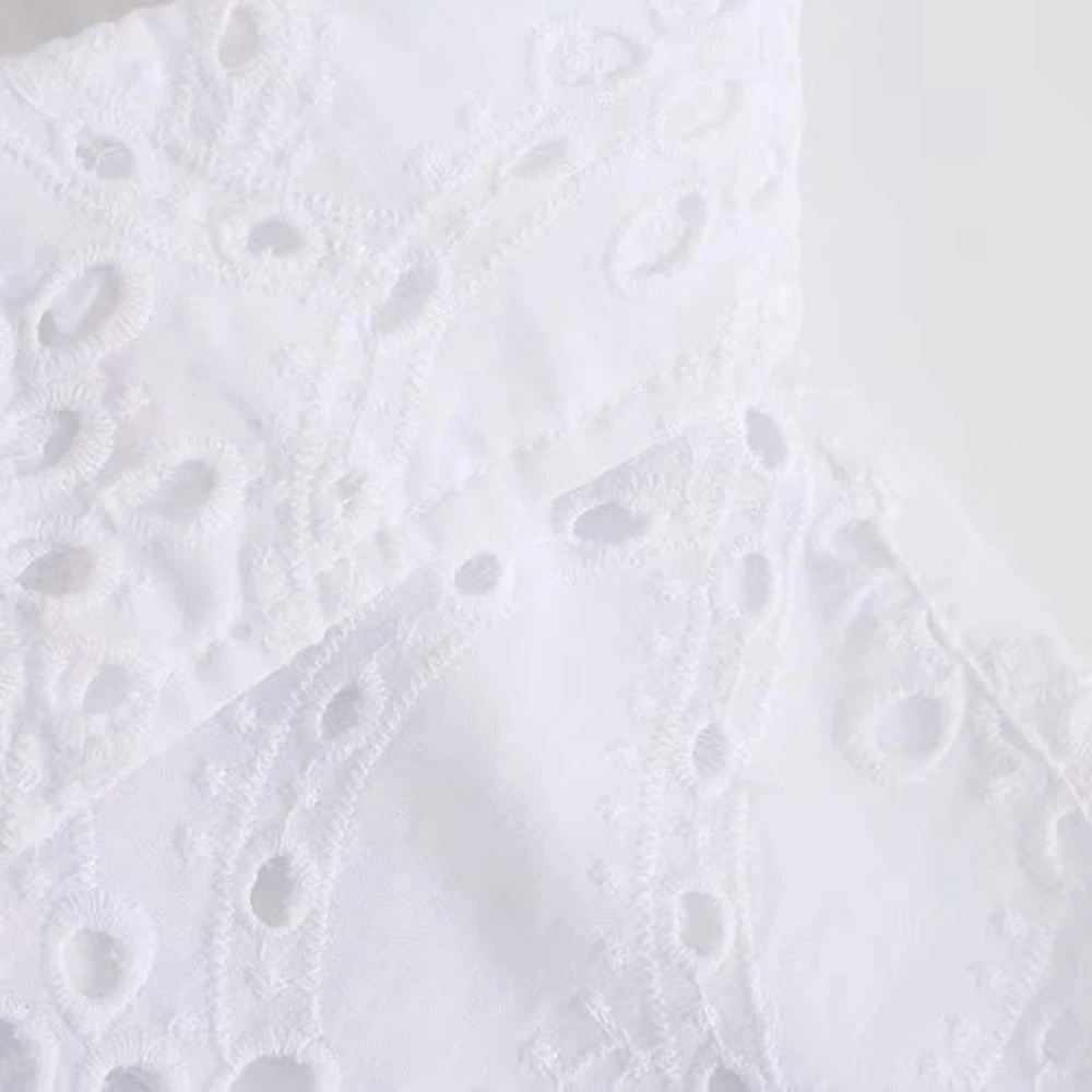 2021ZA new women's European and American style lapel short long-sleeved hollow embroidery slim shirt casual shirt
2021ZA new women's European and American style lapel short long-sleeved hollow embroidery slim shirt casual shirt