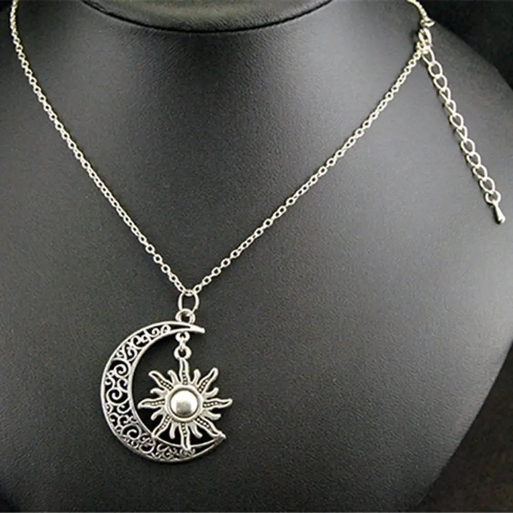 Necklace Moon Sun Shape Vintage Style Alloy Unisex Fashion Chain Necklace for Gifts Necklace Chain Necklace Pendant Jewelry
Necklace Moon Sun Shape Vintage Style Alloy Unisex Fashion Chain Necklace for Gifts Necklace Chain Necklace Pendant Jewelry