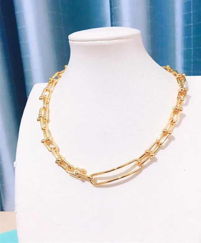 Роскошная брендовая цепочка из звеньев, ювелирные изделия для женщин, Длинная подвеска с замком, на удачу, для вечевечерние, металлическое о...
Роскошная брендовая цепочка из звеньев, ювелирные изделия для женщин, Длинная подвеска с замком, на удачу, для вечевечерние, металлическое о...