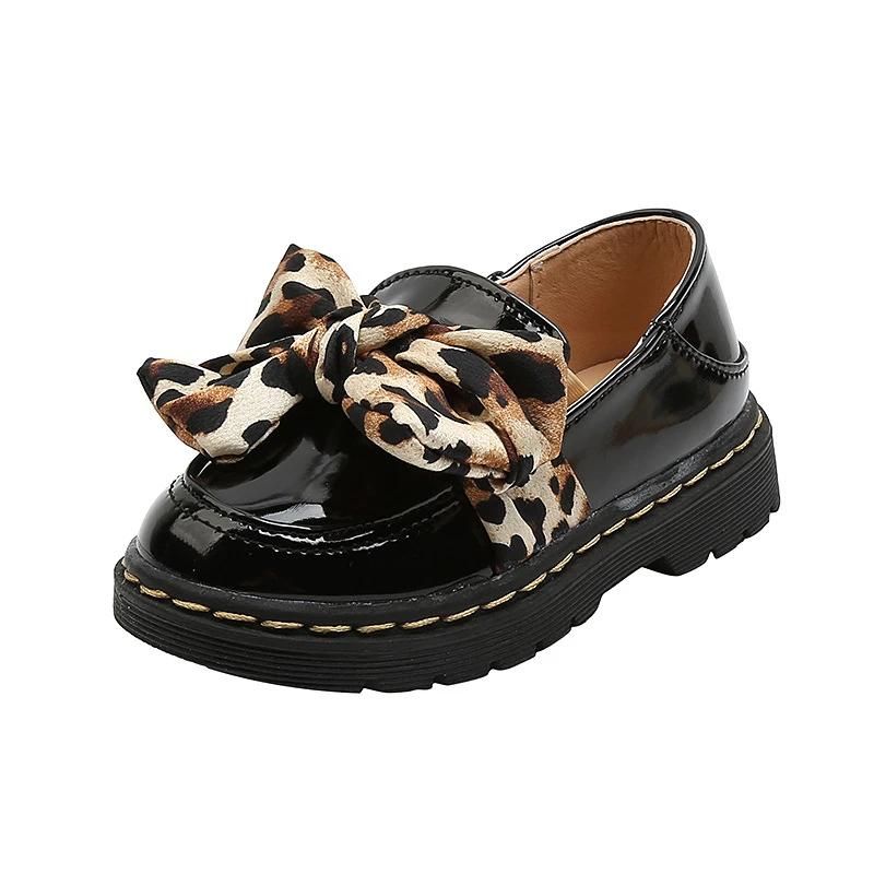 CNFSNJ BRAND new autumn winter bow princess leather single shoes fashion retro square girls dress kids school party dance 26-36
CNFSNJ BRAND new autumn winter bow princess leather single shoes fashion retro square girls dress kids school party dance 26-36