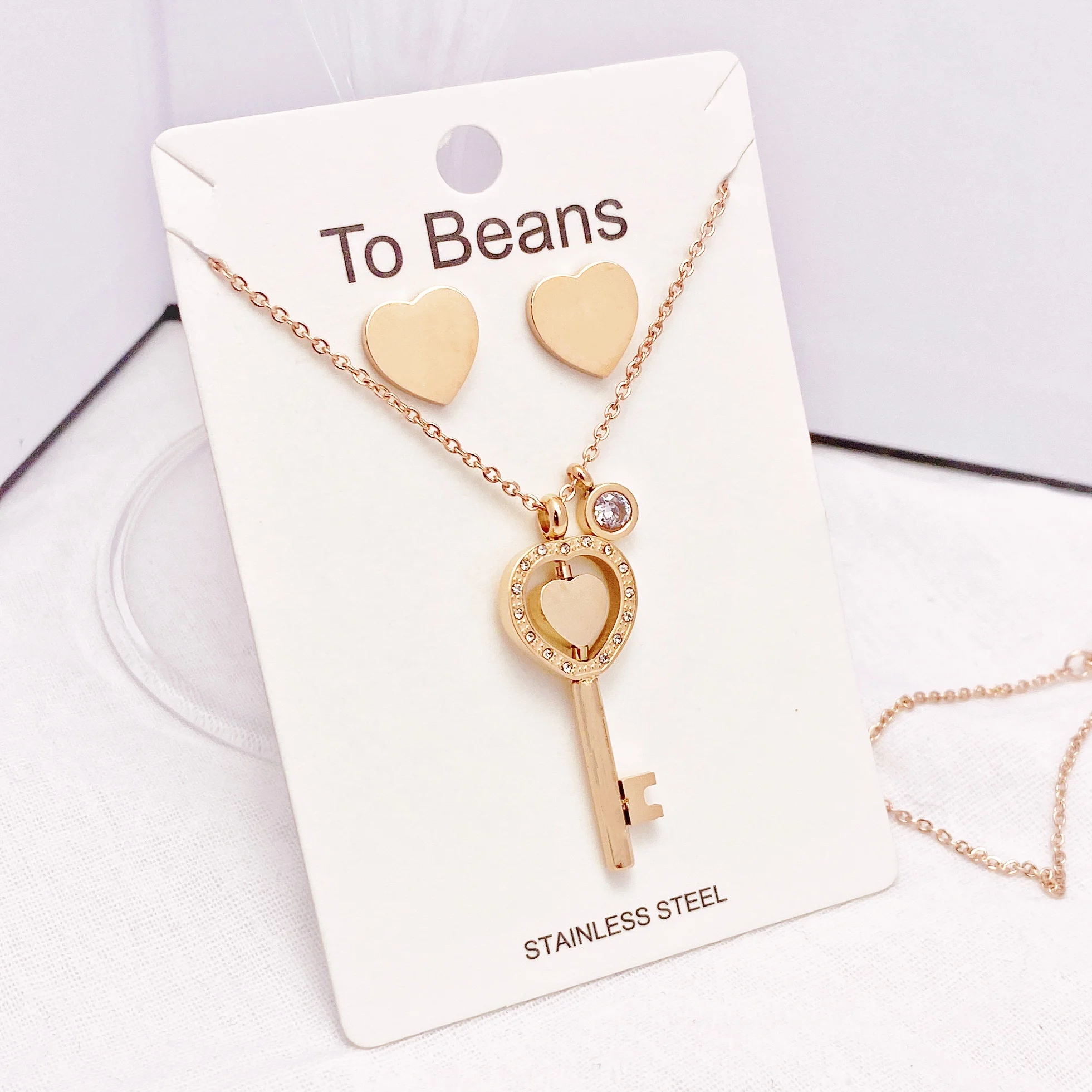 Stainless Steel classic fashion exclusive blue enamel heart shaped ladies necklace jewelry holiday gift Wholesale
Stainless Steel classic fashion exclusive blue enamel heart shaped ladies necklace jewelry holiday gift Wholesale